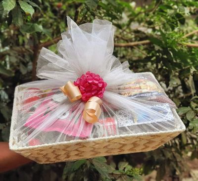 Wedding Favours And Room Hampers