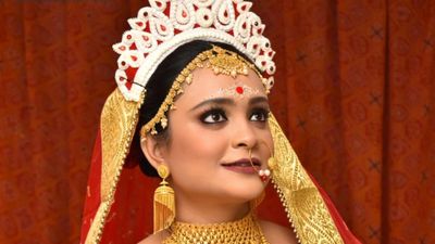 "Dubai".....Traditional Bengali Bride touch Of halo eyes