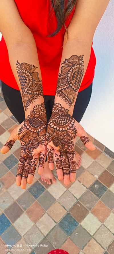 engagement mehendi