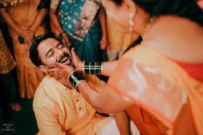 VISHWAS & MAYURI HALDI GLIMPSE