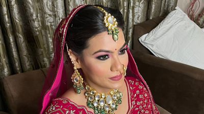 Royal Airbrushed Bride- Bhargavi