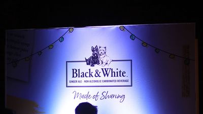BLACK & WHITE EVENT AT FORT