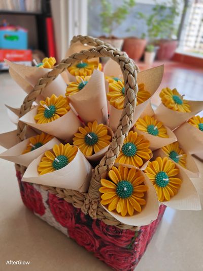 Daisy bouquet hampers