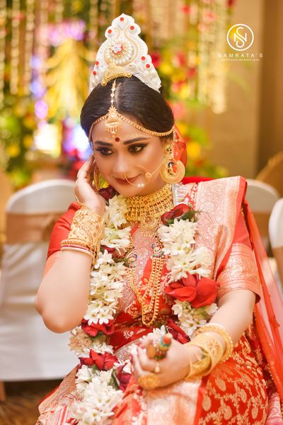 TRADITIONAL BENGALI BRIDE