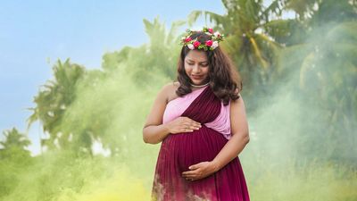 KANCHAN MATERNITY SHOOT