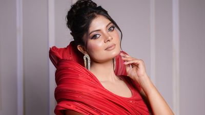 beautiful sonali