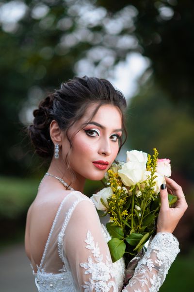 CHRISTIAN BRIDAL LOOK