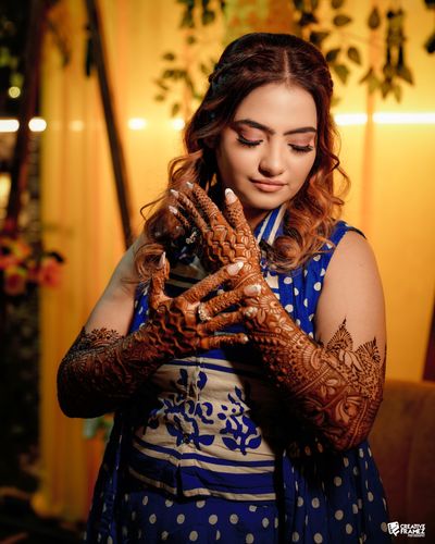 BRIDE MEHNDI