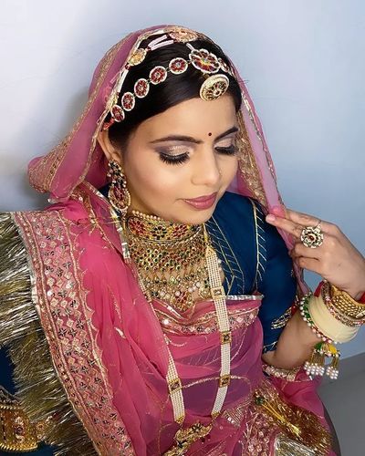 BRIDE Shakshi on her phera look