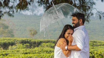 ASWATHY & GOPIKRISHNA