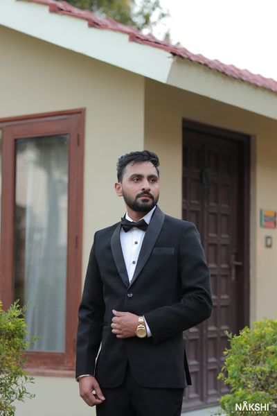 Groom makeup 