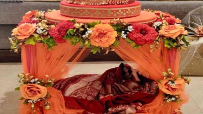 Clothes - Sarees & Suits