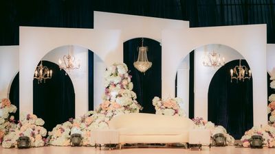 Arches of Elegance