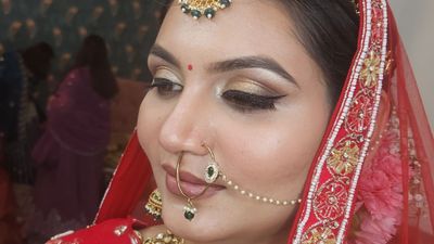 Pinkey's Engagemet and Wedding looks