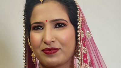 Dr Renu
