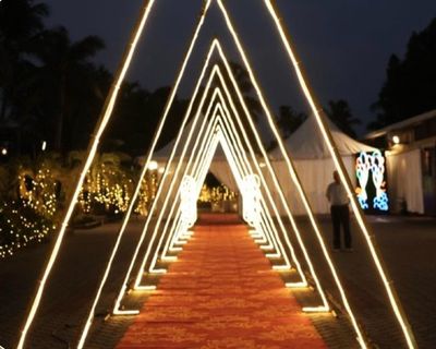 Grand Entrance Pathway