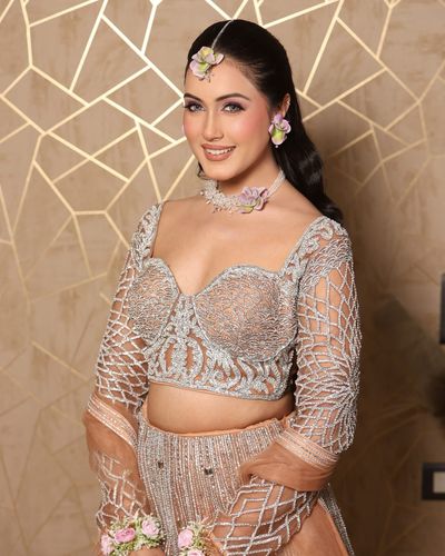 Mehendi glam & soft look 