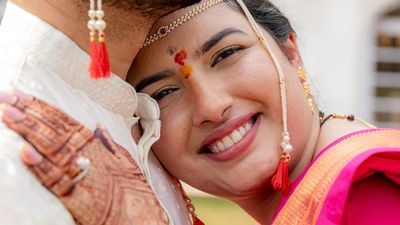 A intimate Maharashtrian wedding  at juhu iscon temple