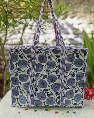 zipped tote bags
