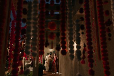 DUBAI LOVE WHISPERS - Jess & Sakib