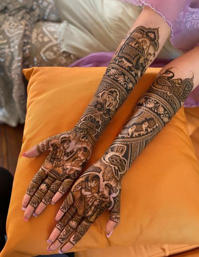Professional Artist works for bridal mehndi
