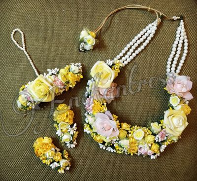 Bridal floral set