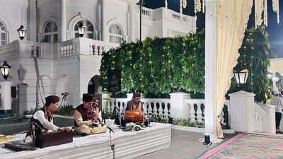 Taj Mahal, Lucknow