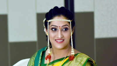 Maharastrial Bride Dhanshree..Airbrush Makeup