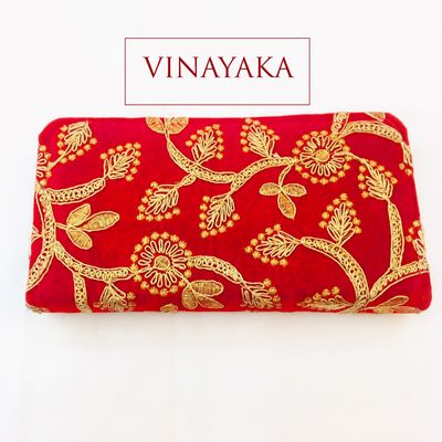 Vinayaka Clutches 