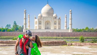 Taj Mahal : Love from Singapore