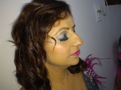 Party makeup