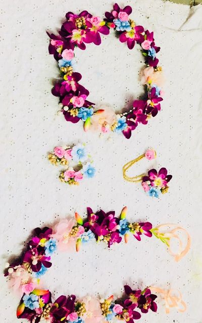 floral jewellery 