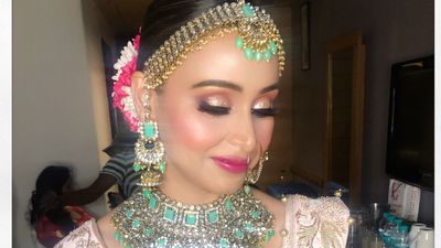 Aastha - Bride who loved glitters 
