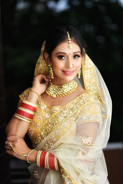 Subtle bride Anjali