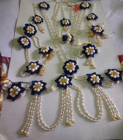 floral jewellery 