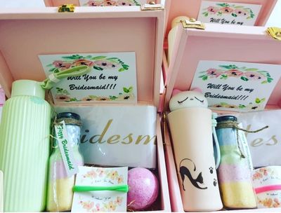 Bridesmaid boxes