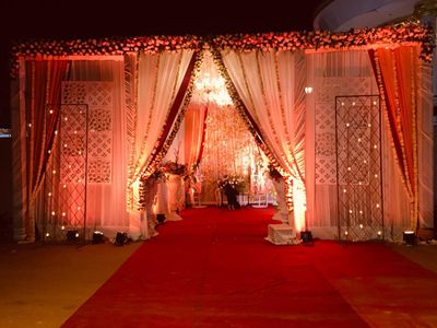 Wedding Decor Golden Tulip