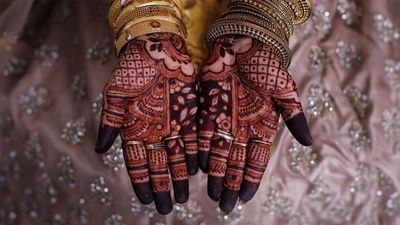 Femida and Hafeeda's Indian Bridal henna