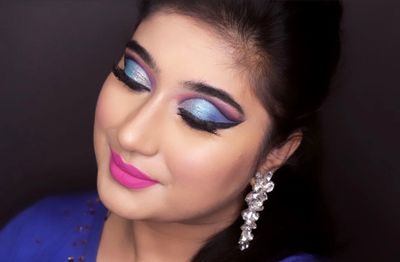 grand and bold mermaid makeup look 