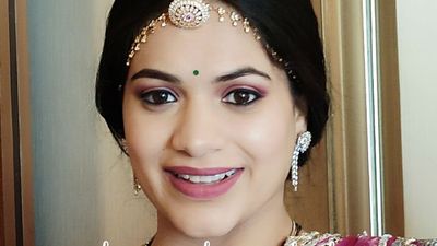 Groom's side makeup for Anuradha bang