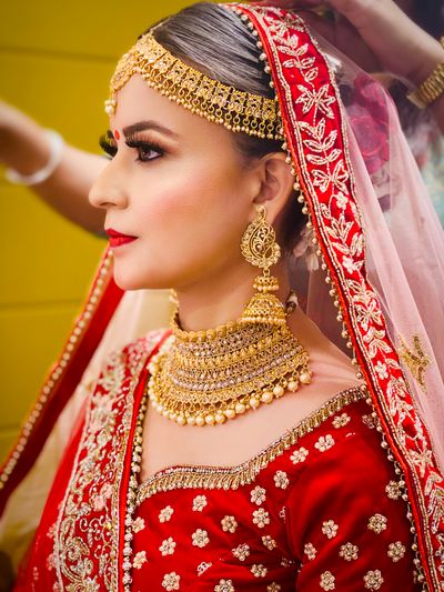 BRIDAL MAKE UP BY MANNU