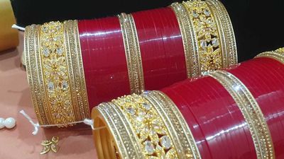 Bridal bangles and klira