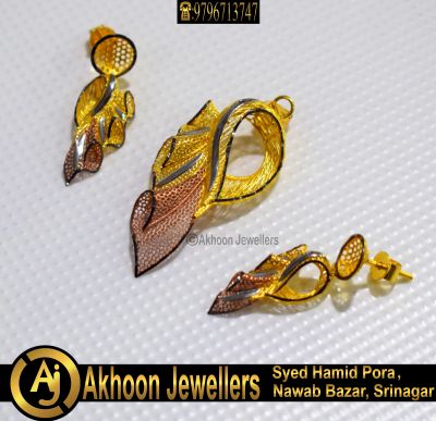 Gold Pendant Sets