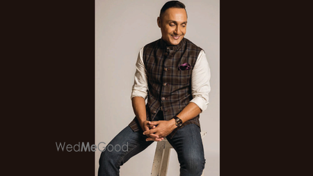 Album in City Shot in Pune