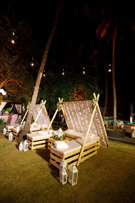 glam cocktail decor idea with teepee style seating