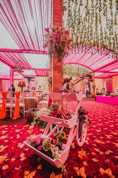 Pink wedding decor themes