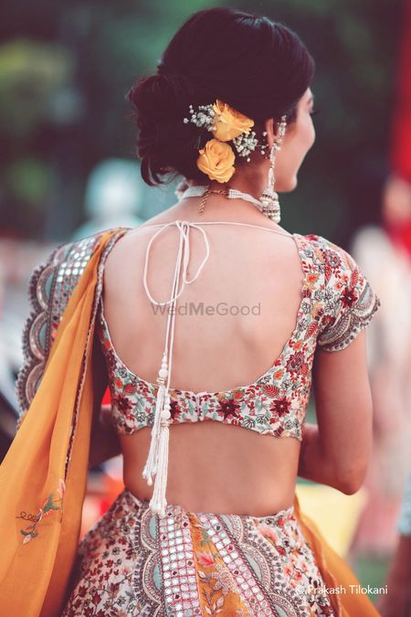 bridal back shot with scalloped blouse design
