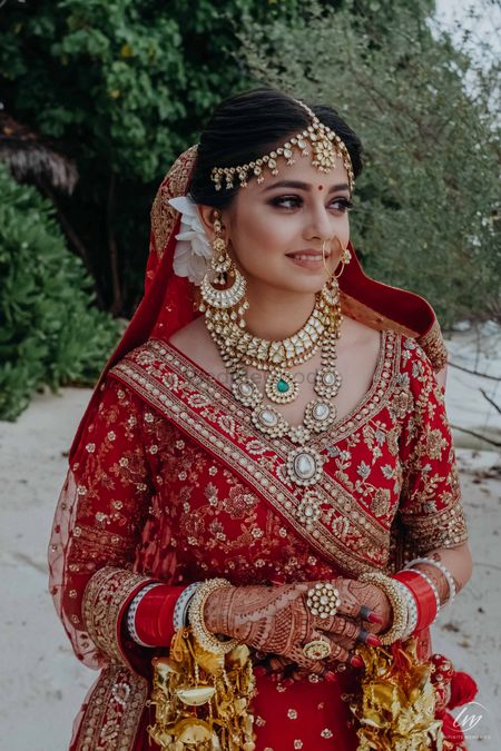 bridal look with simple makeup and layered jewellery