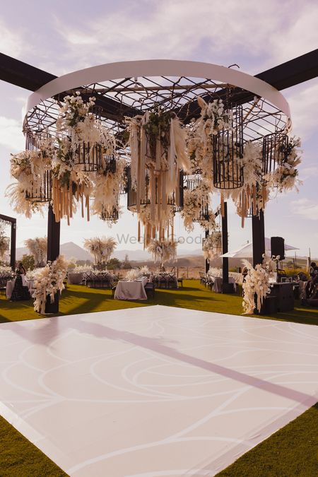 Unique hanging decor elements with pampas grass for that lovely off white and black theme