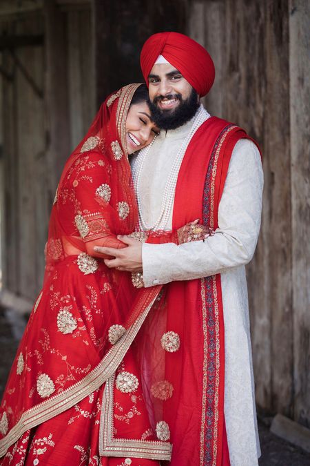 Beautiful Indian wedding couple on summer day Stock Photo - Alamy